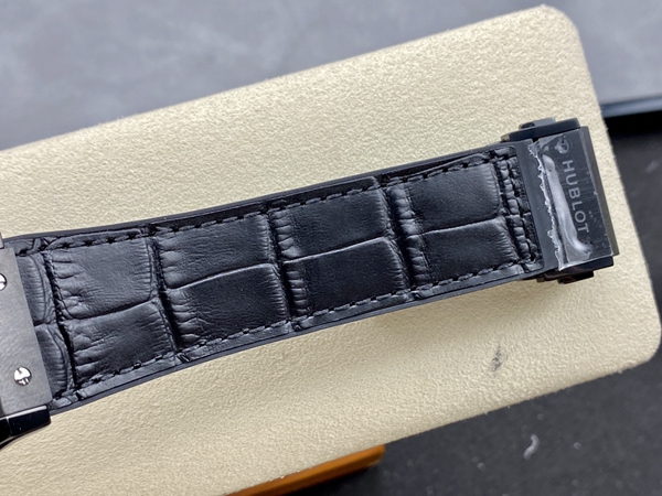 ウブロコピー時計角部分ディテール